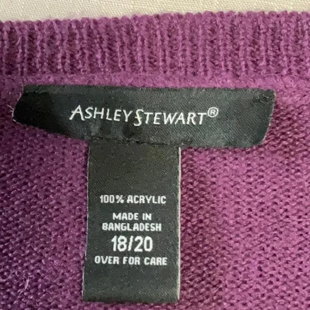 ASHLEY Stewart - Picture 6 of 7